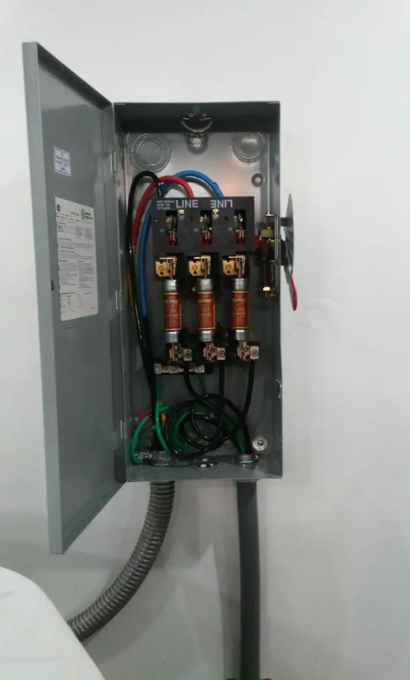 Three-phase disconnect switch installed for Smoke Detector Installation in Cumberland